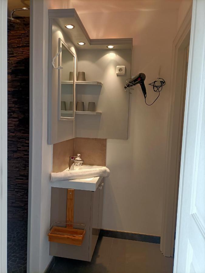 Le Manoir "Aux Douves" Bed & Breakfast Bazoges-en-Paillers Luaran gambar