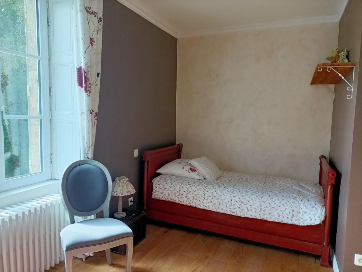 Le Manoir "Aux Douves" Bed & Breakfast Bazoges-en-Paillers Luaran gambar