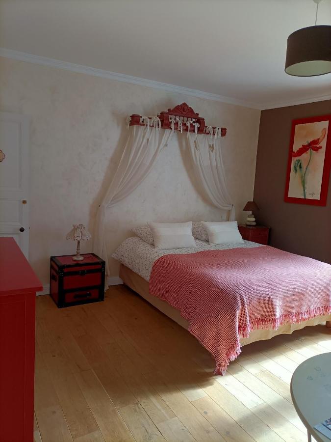 Le Manoir "Aux Douves" Bed & Breakfast Bazoges-en-Paillers Luaran gambar
