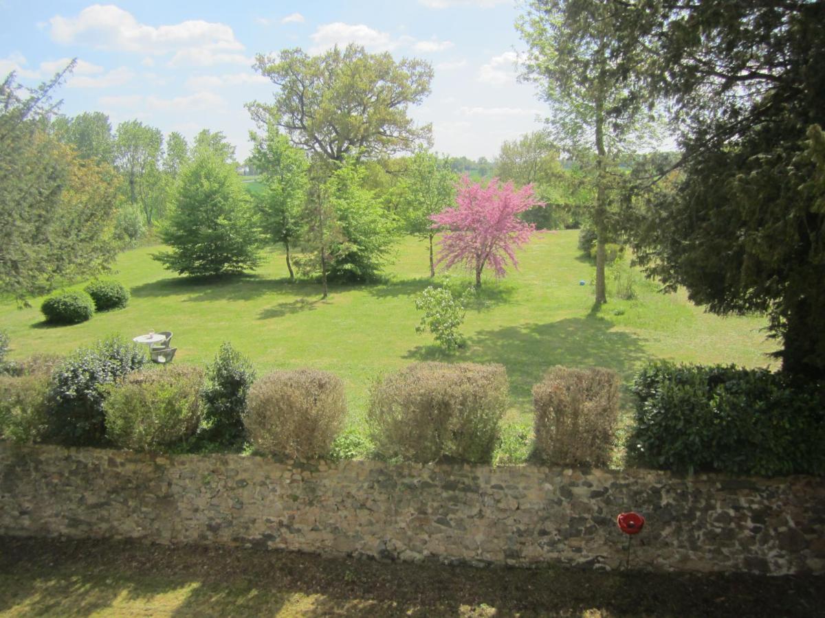 Le Manoir "Aux Douves" Bed & Breakfast Bazoges-en-Paillers Luaran gambar
