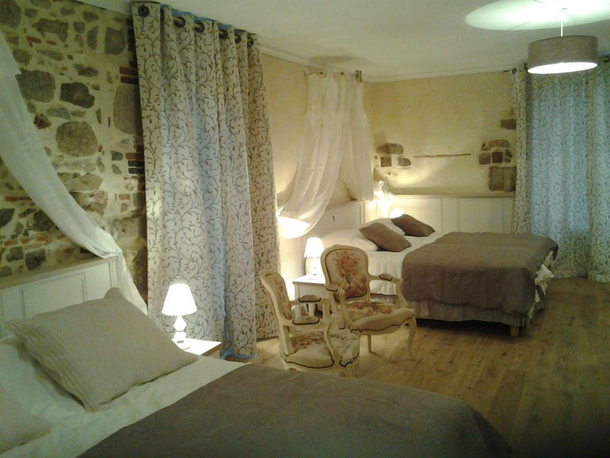 Le Manoir "Aux Douves" Bed & Breakfast Bazoges-en-Paillers Luaran gambar
