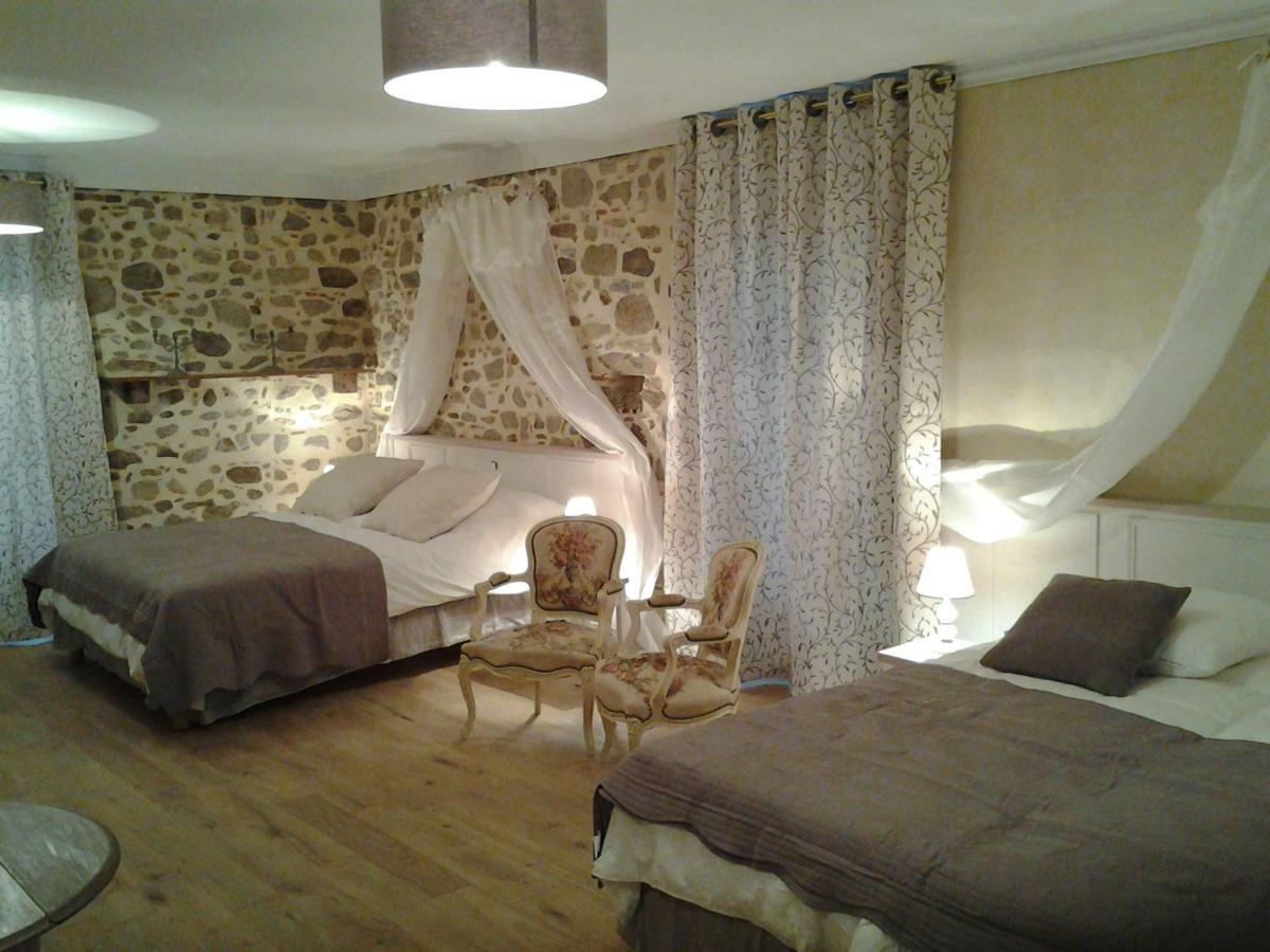 Le Manoir "Aux Douves" Bed & Breakfast Bazoges-en-Paillers Luaran gambar