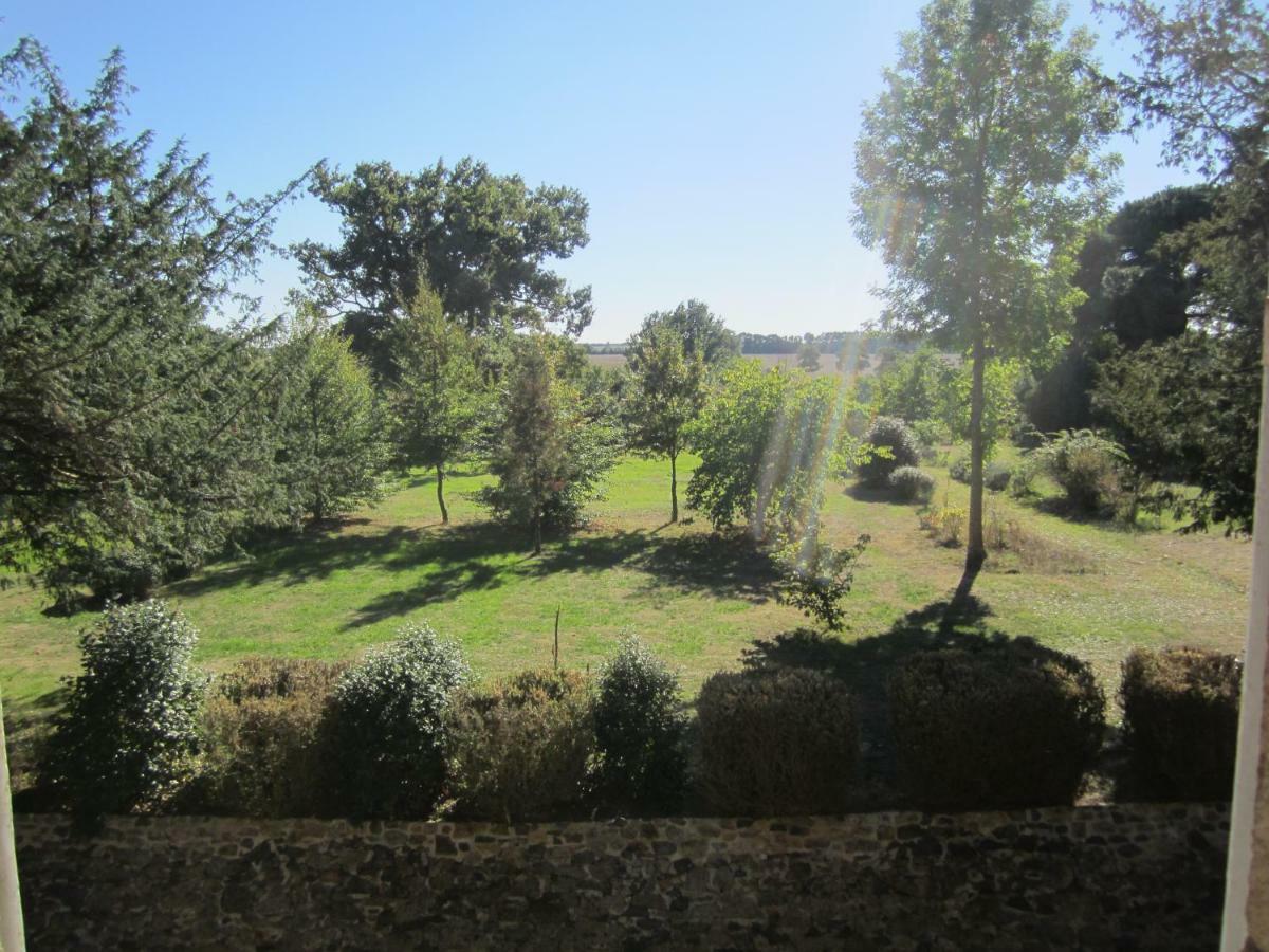 Le Manoir "Aux Douves" Bed & Breakfast Bazoges-en-Paillers Luaran gambar