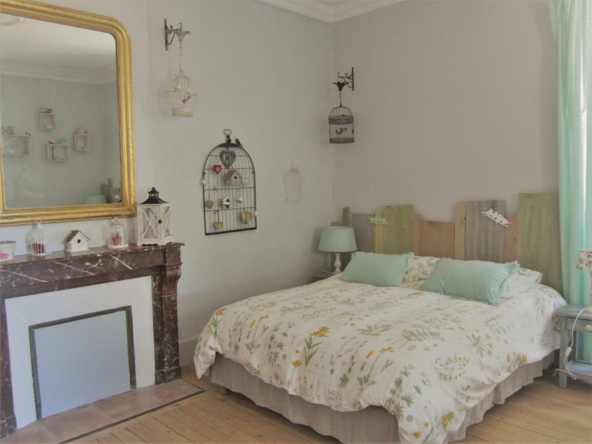 Le Manoir "Aux Douves" Bed & Breakfast Bazoges-en-Paillers Luaran gambar