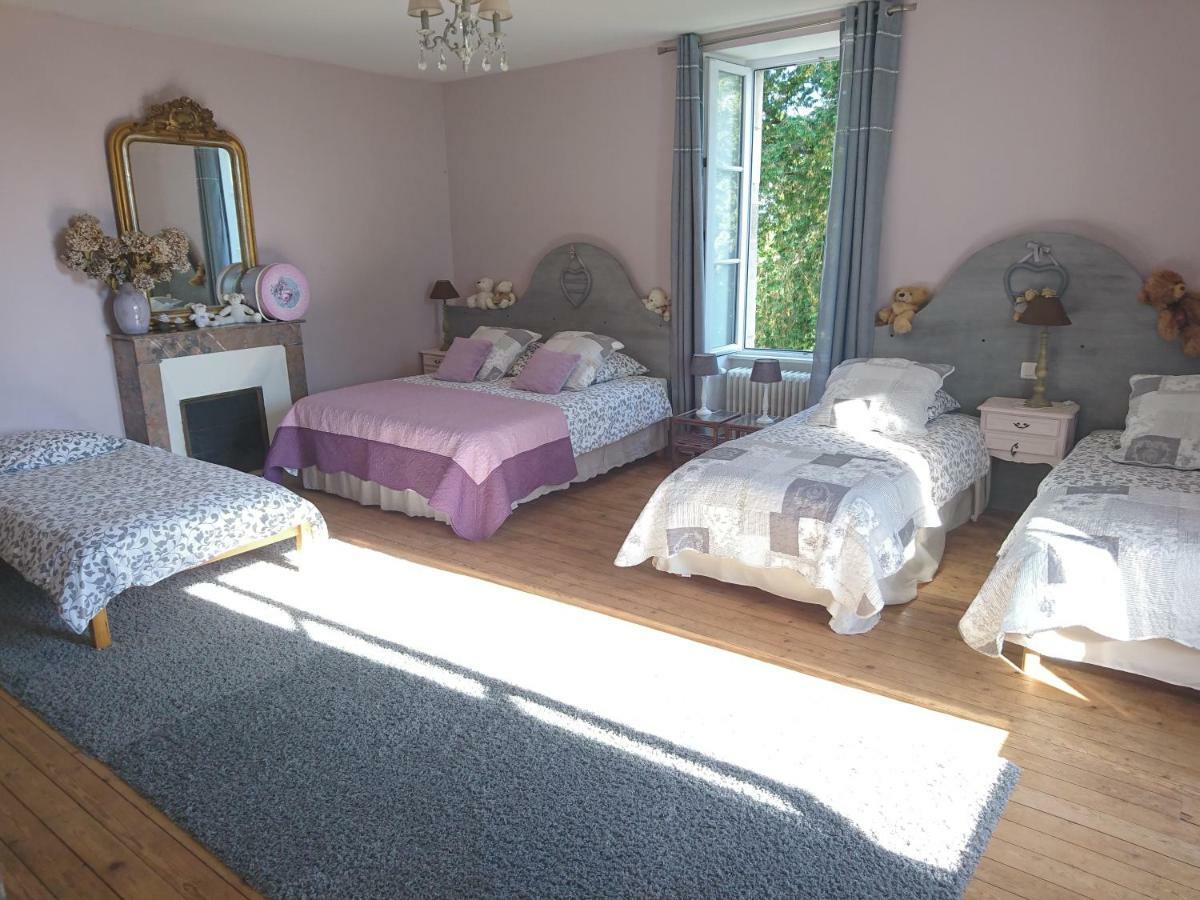 Le Manoir "Aux Douves" Bed & Breakfast Bazoges-en-Paillers Luaran gambar
