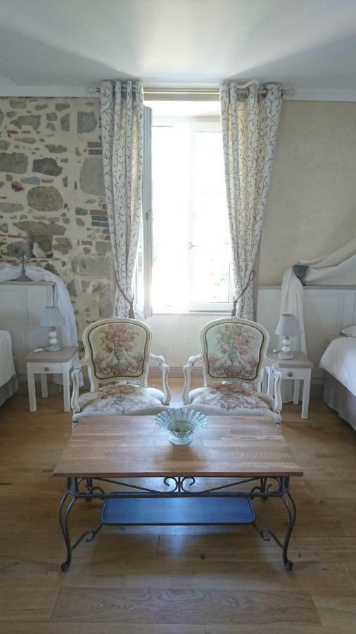 Le Manoir "Aux Douves" Bed & Breakfast Bazoges-en-Paillers Luaran gambar